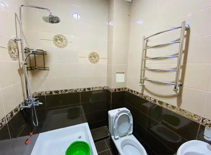 Ердаулет Сарыагаш. Номер комфорт Санаторий Ердәулет. Стандарт санузел